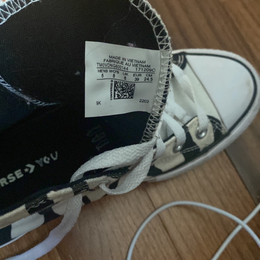 converse - Picture 5 of 5